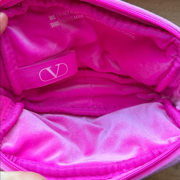 Valentino Pouch - Picture 3 of 3